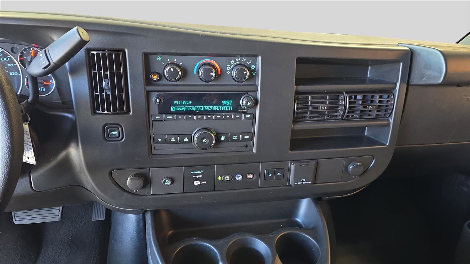 Used 2023 Chevrolet Express 3500 LT w/ LT Preferred Equipment Group image 19