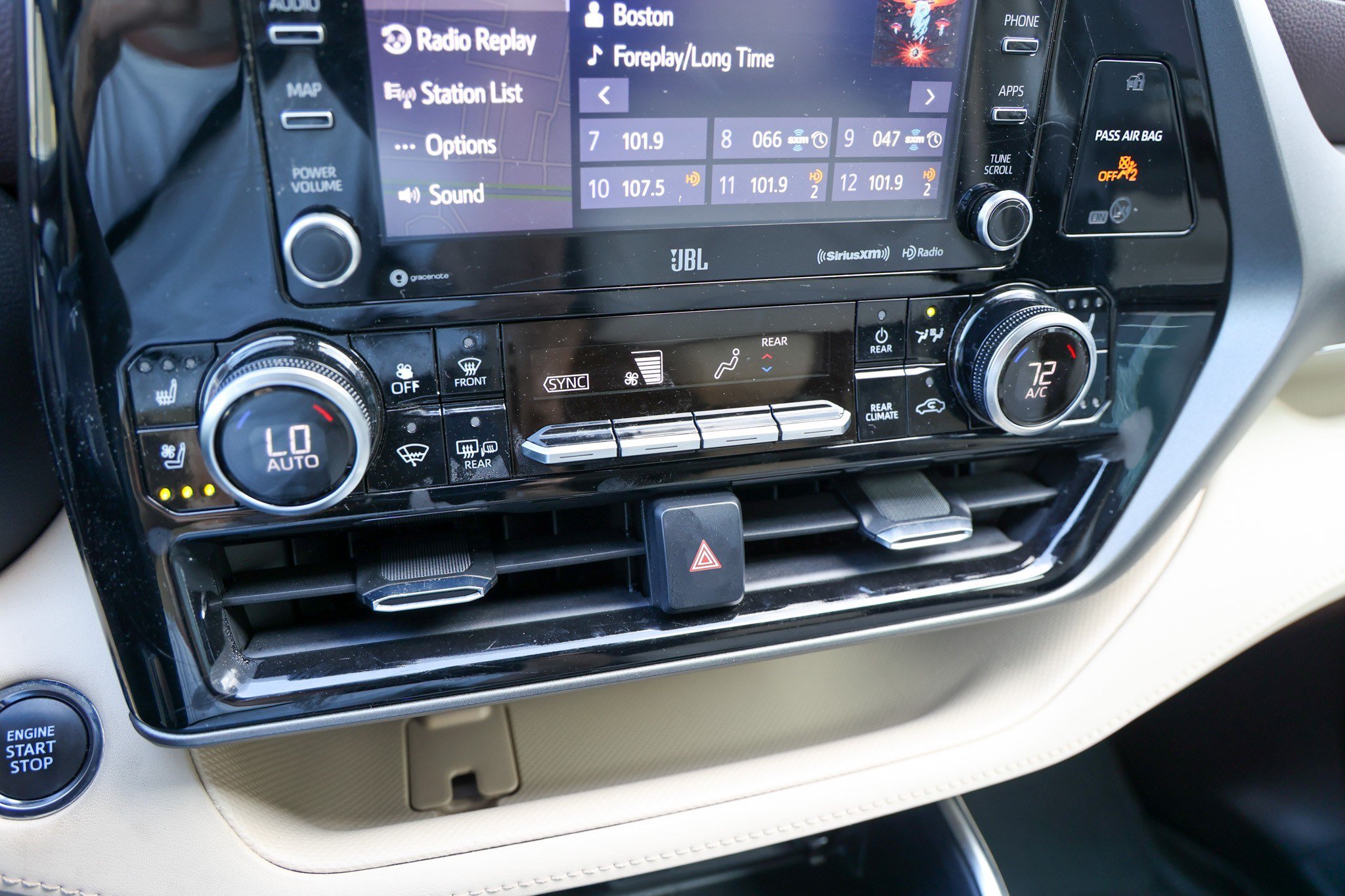 Used 2022 Toyota Highlander Limited AWD/4WD image 21