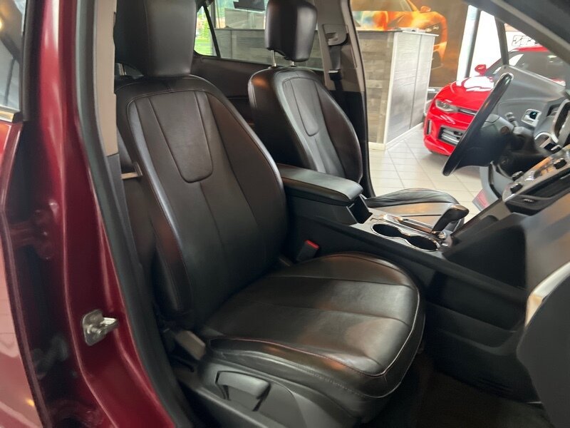 Used 2012 Chevrolet Equinox LTZ FWD image 25