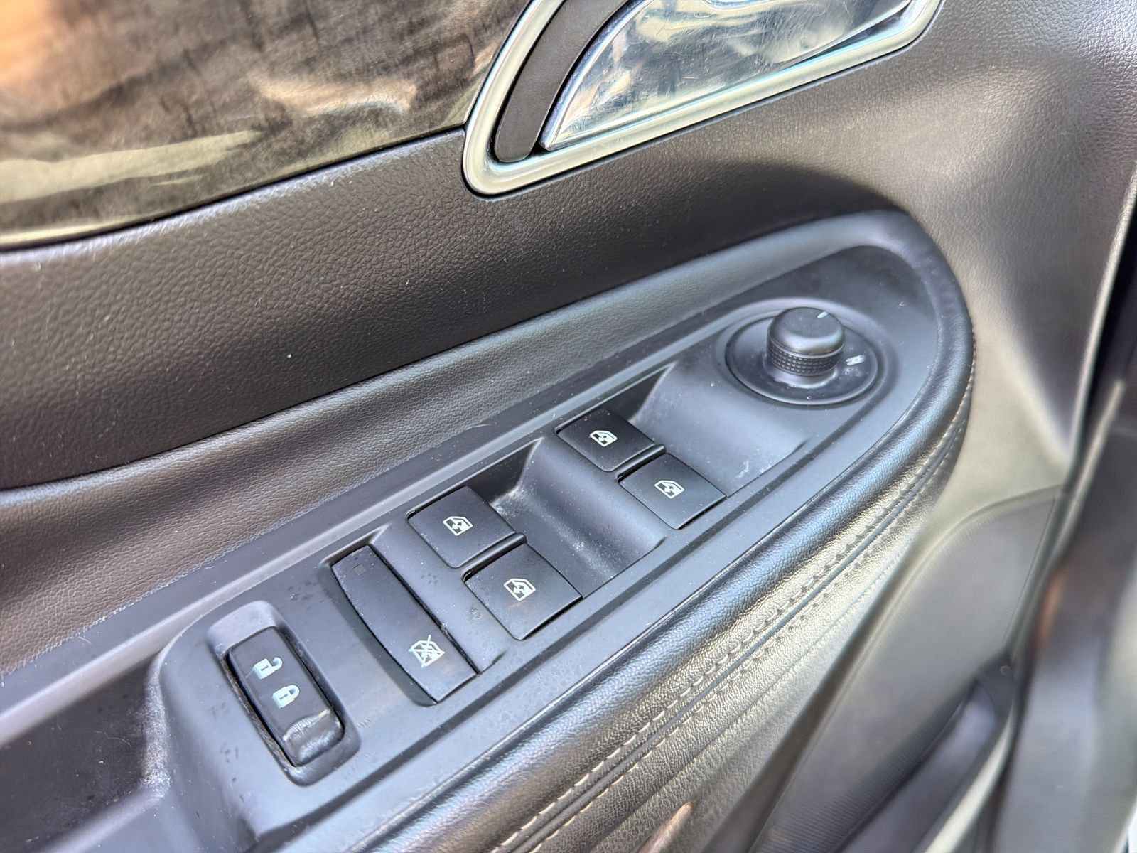 Used 2016 Buick Encore FWD image 18