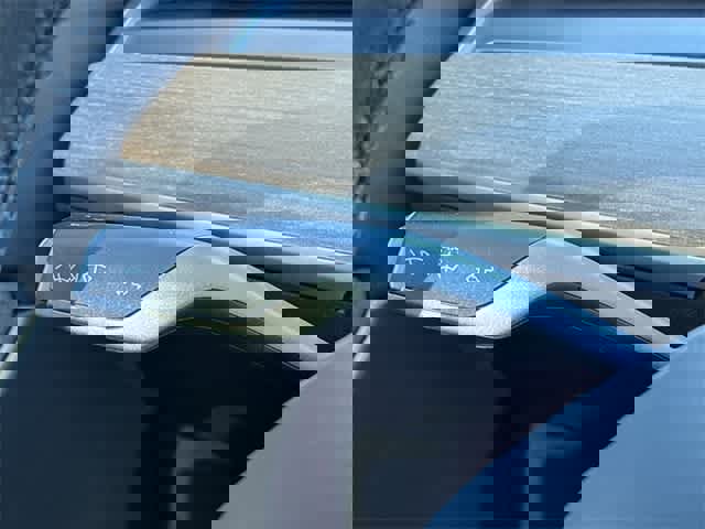 Used 2021 Tesla Model Y Long Range image 28