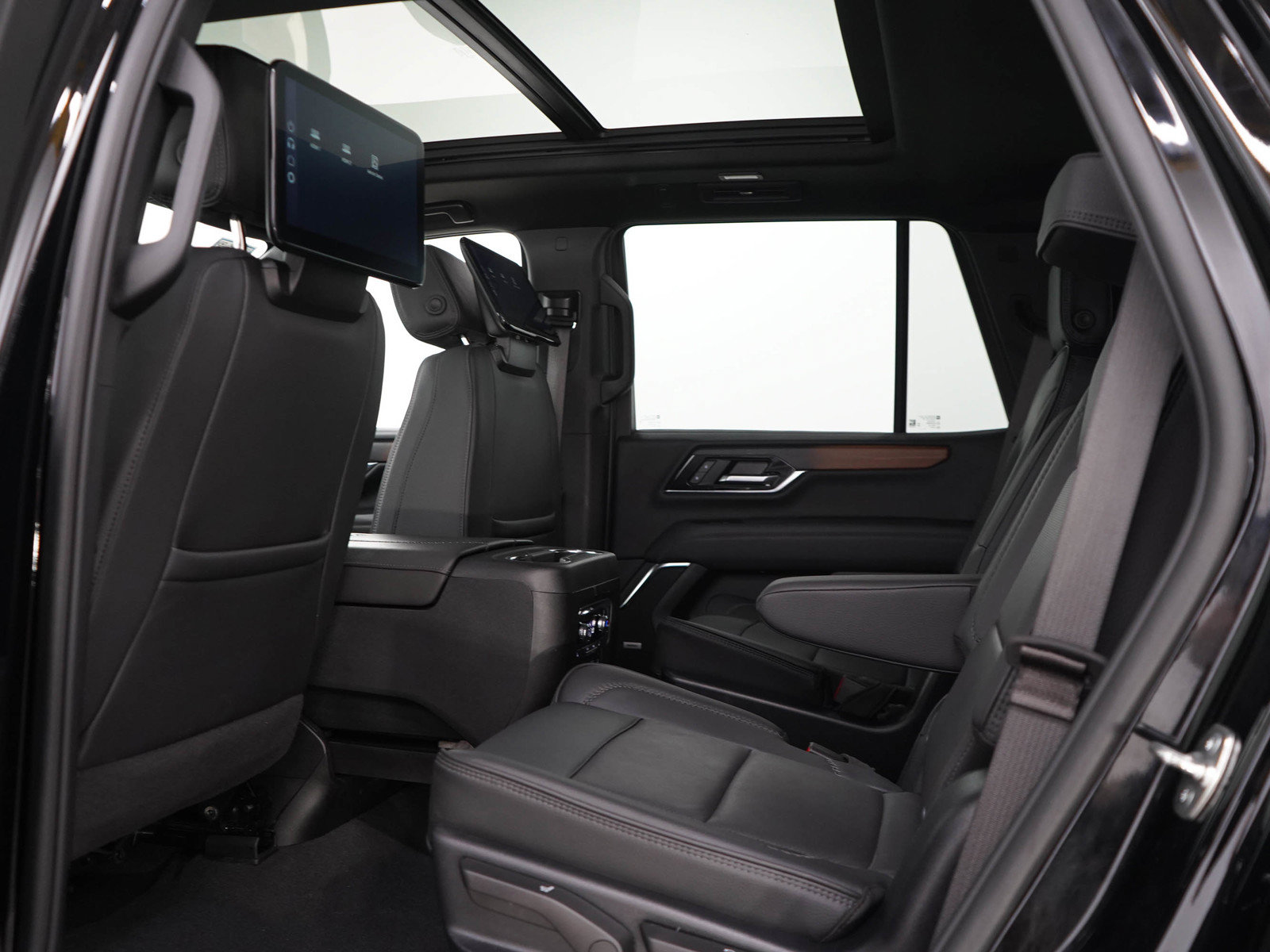 Used 2025 GMC Yukon Denali w/ Denali Reserve Package AWD/4WD image 21