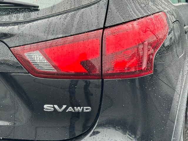 Used 2018 Nissan Rogue Sport SV AWD/4WD image 13