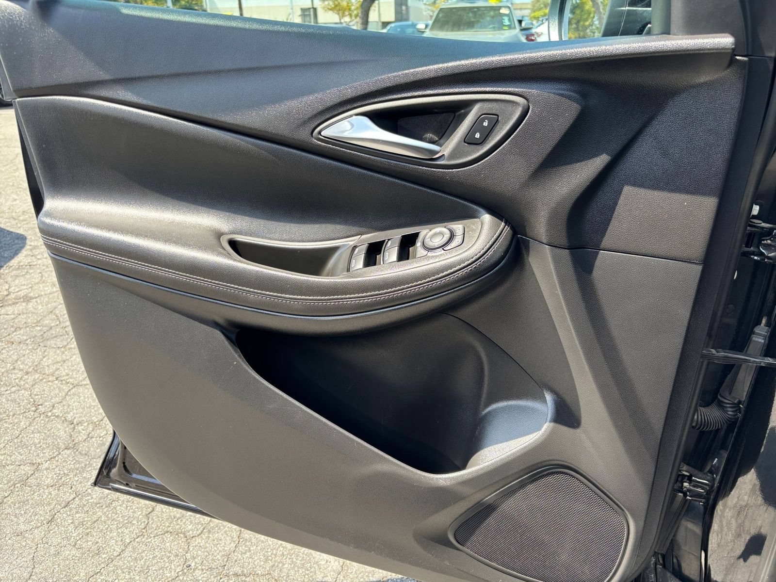 Used 2025 Buick Encore GX Preferred AWD/4WD image 18