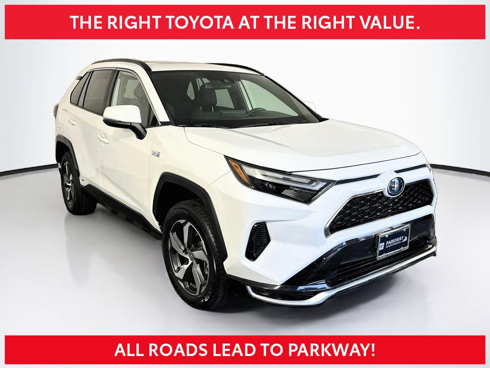 Used 2023 Toyota RAV4 SE w/ Weather & Moonroof Package