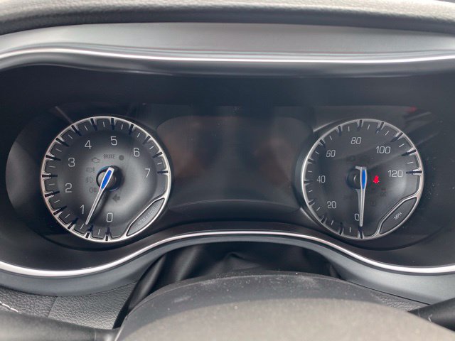 New 2026 Chrysler Pacifica Limited w/ S Appearance Package FWD image 19