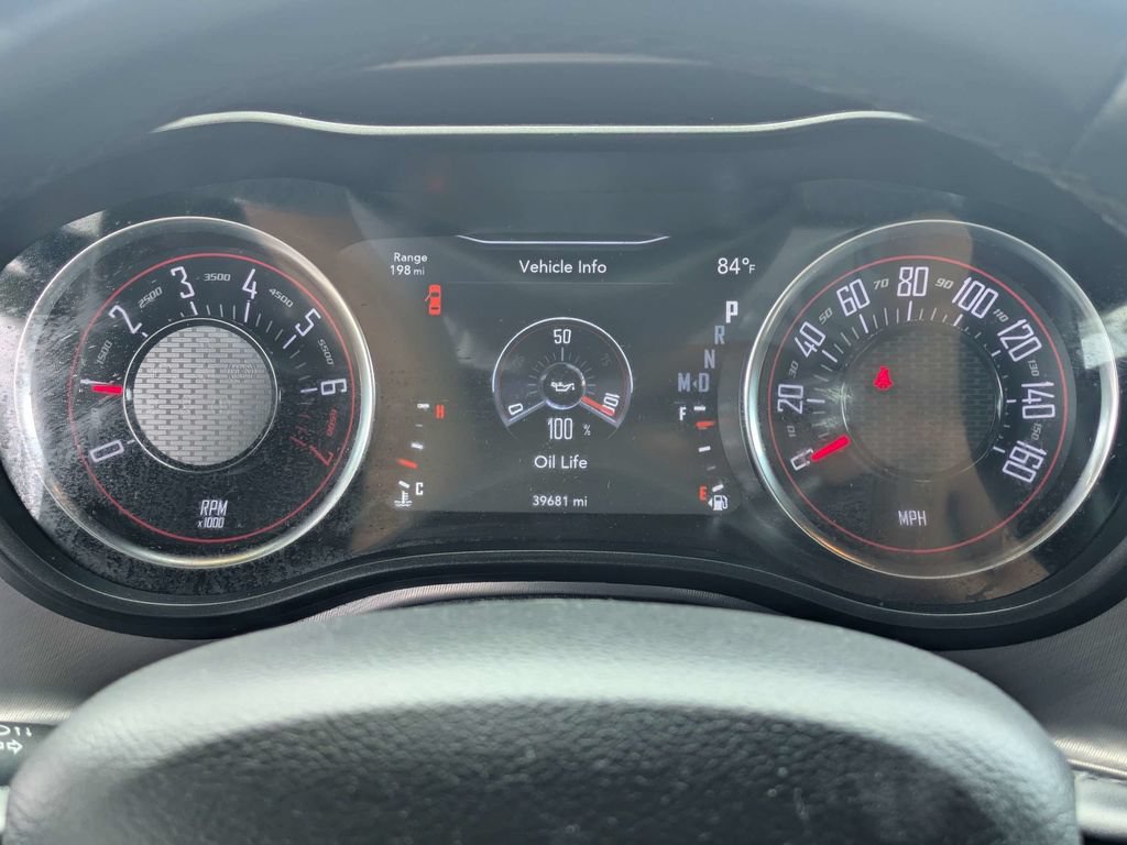 Used 2023 Dodge Challenger SXT RWD image 32