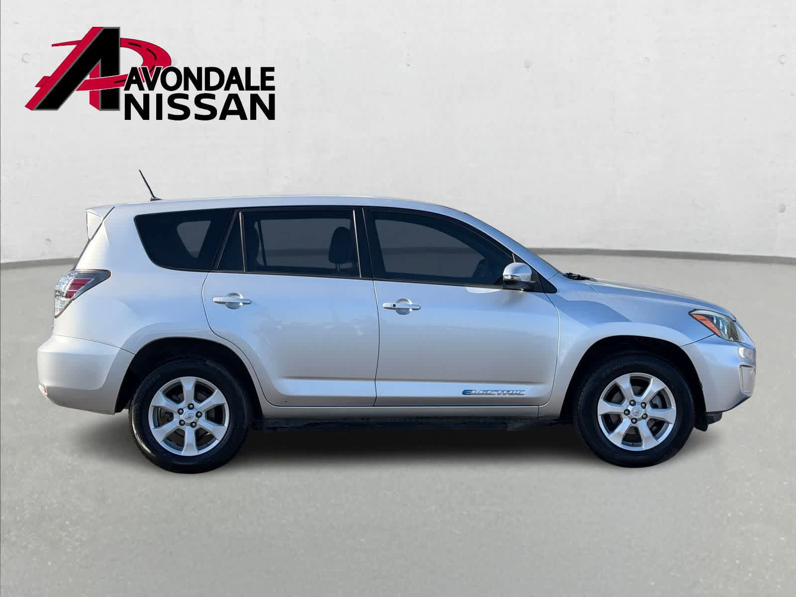 Used 2014 Toyota RAV4 EV FWD image 8