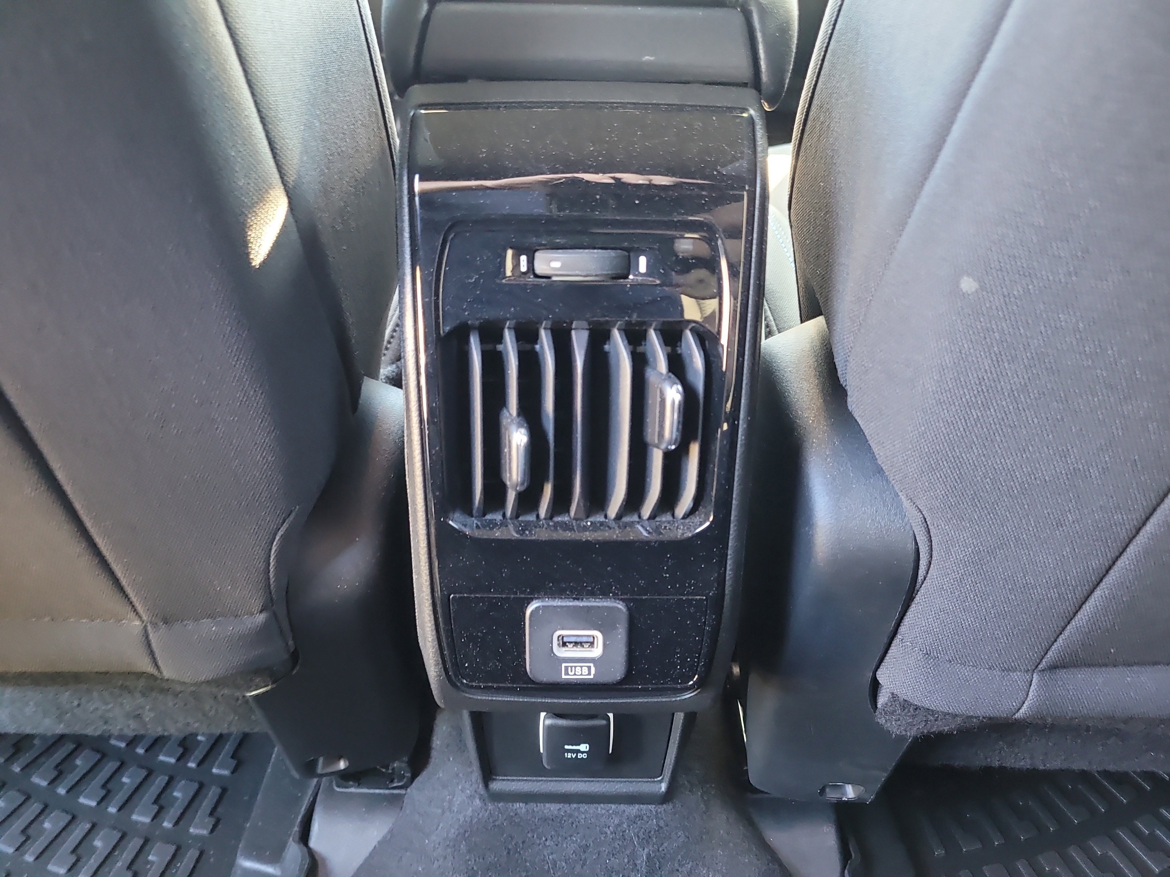 Used 2025 Jeep Compass Sport image 16