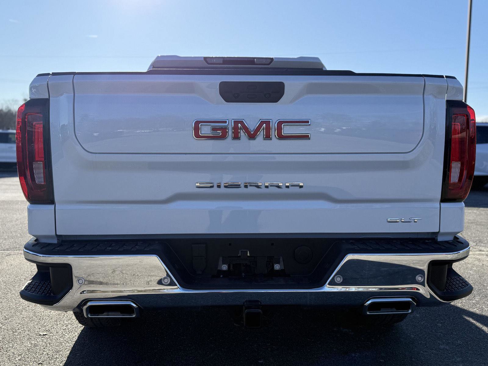 New 2026 GMC Sierra 1500 SLT image 6