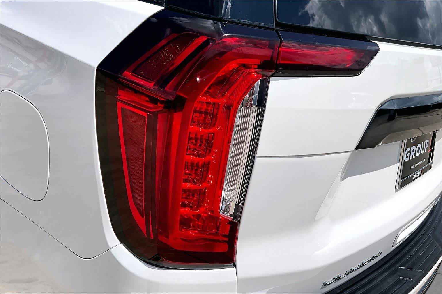 Used 2023 GMC Yukon Denali Ultimate AWD/4WD image 29