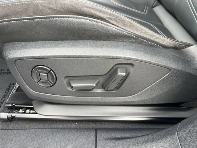 Used 2022 Audi Q3 2.0T Premium AWD/4WD image 36