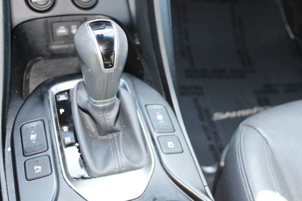 Used 2019 Hyundai Santa Fe XL image 18