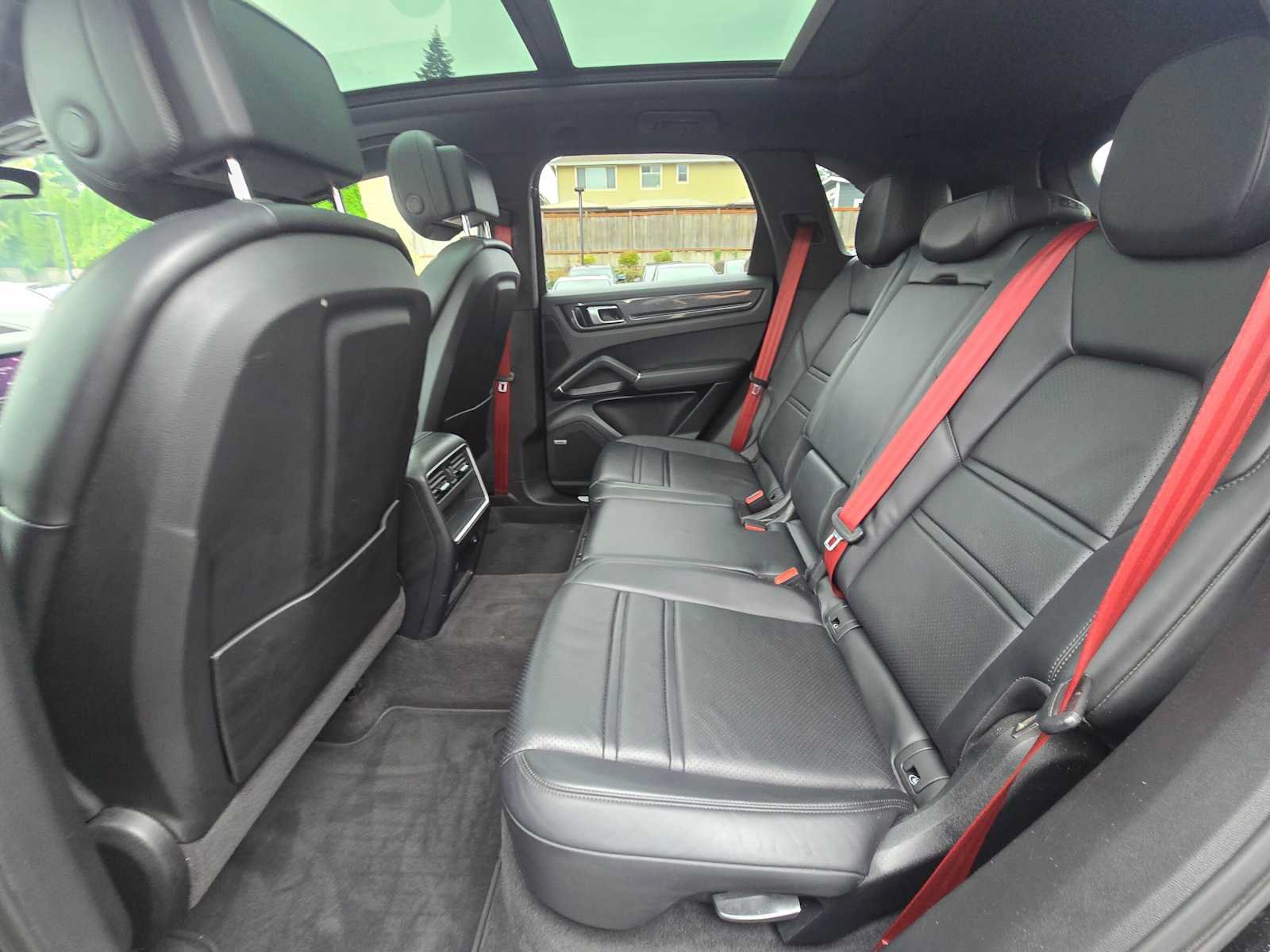 Used 2019 Porsche Cayenne AWD/4WD image 15