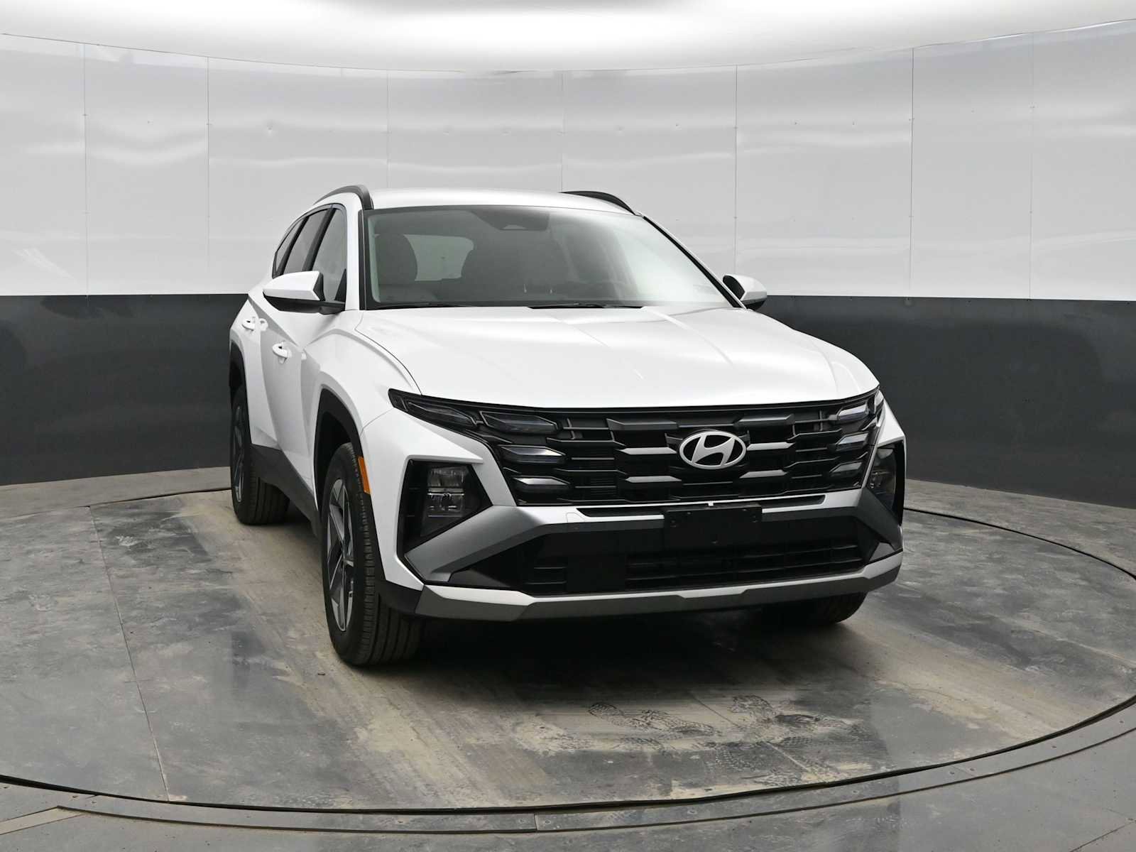 New 2026 Hyundai Tucson SEL w/ Tow & Go Package image 2