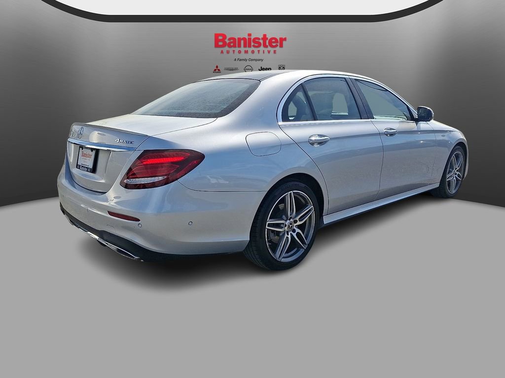 Used 2020 Mercedes-Benz E 350 4MATIC Sedan image 4