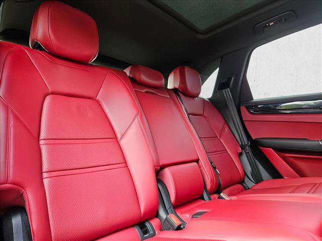 Used 2021 Porsche Cayenne S w/ Premium Package Plus AWD/4WD image 17