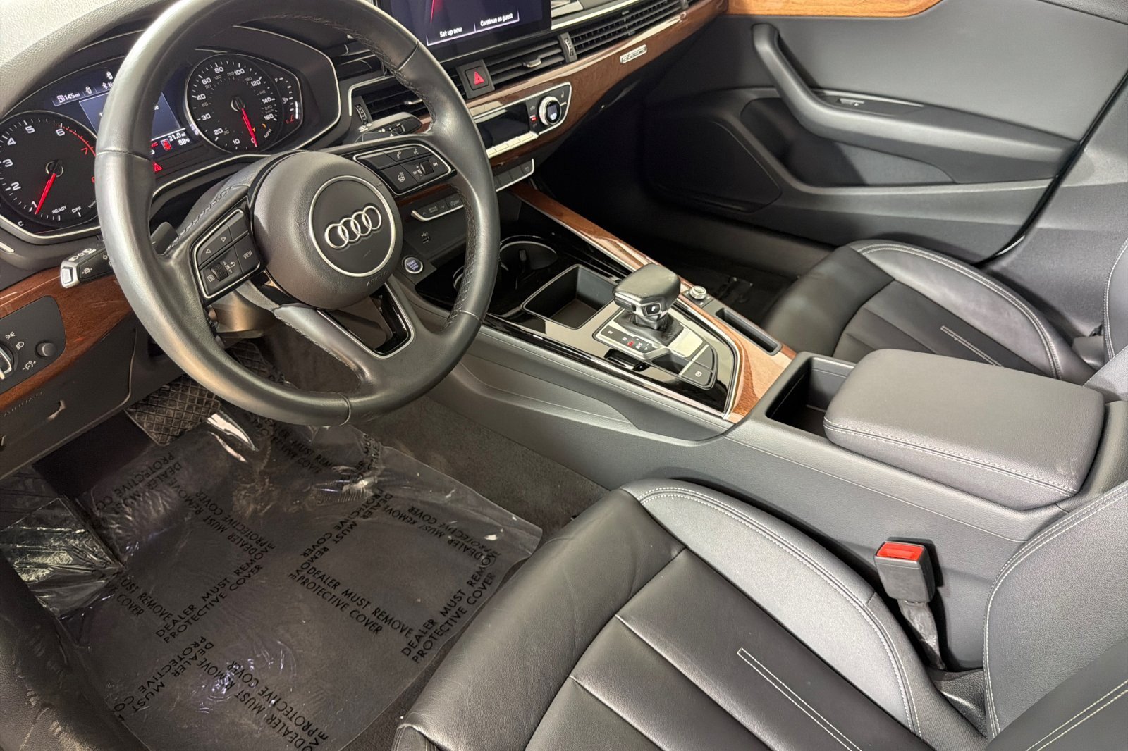 Used 2023 Audi A4 2.0T Premium w/ Convenience Package AWD/4WD image 9