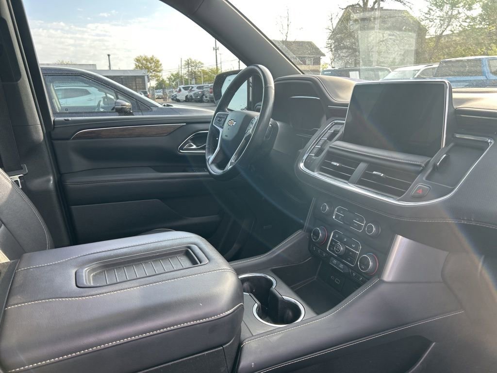 Used 2023 Chevrolet Tahoe Premier AWD/4WD image 9