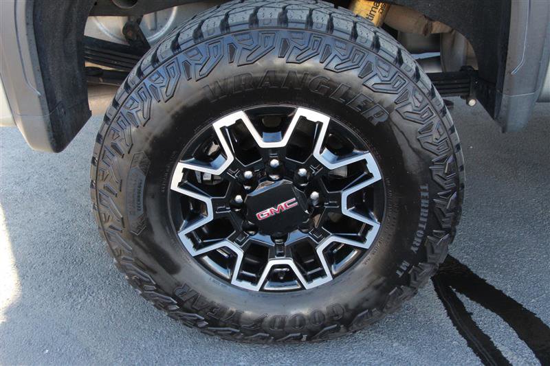 Used 2024 GMC Sierra 2500 AT4X AWD/4WD image 50