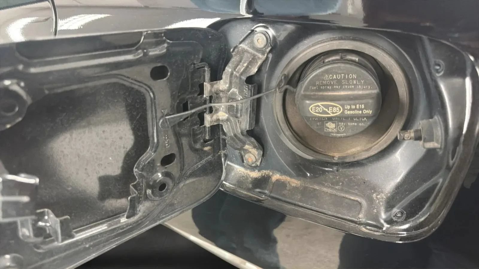 Used 2018 Toyota Camry LE FWD image 29