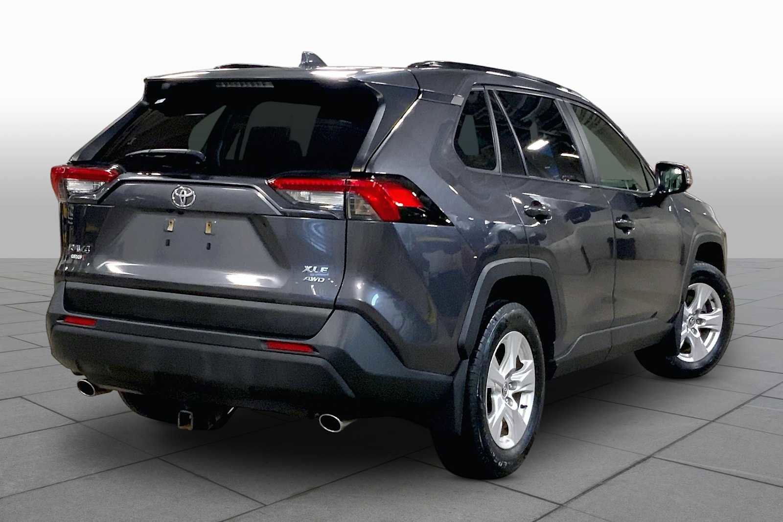 Used 2020 Toyota RAV4 XLE w/ Convenience Package AWD/4WD image 13
