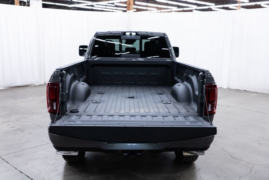 New 2026 RAM 2500 Laramie AWD/4WD image 8