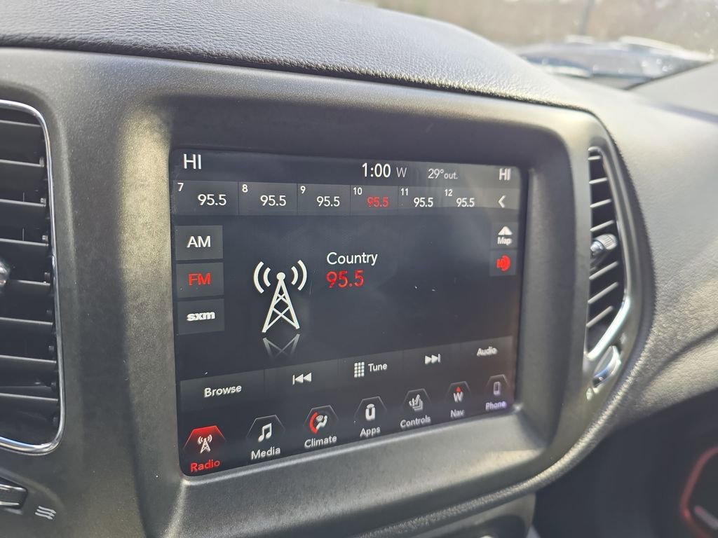 Used 2018 Jeep Compass Trailhawk w/ Leather Interior Group image 14