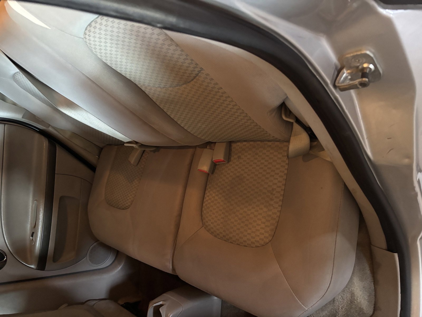 Used 2010 Chevrolet HHR LT image 8