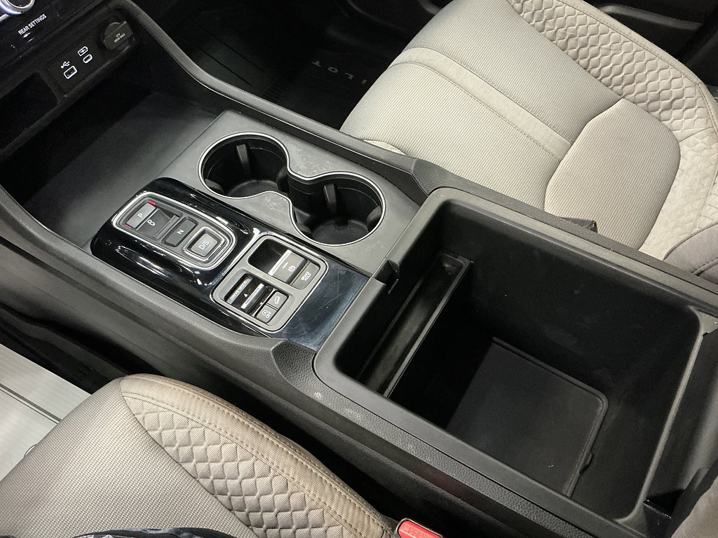 Used 2023 Honda Pilot LX image 16