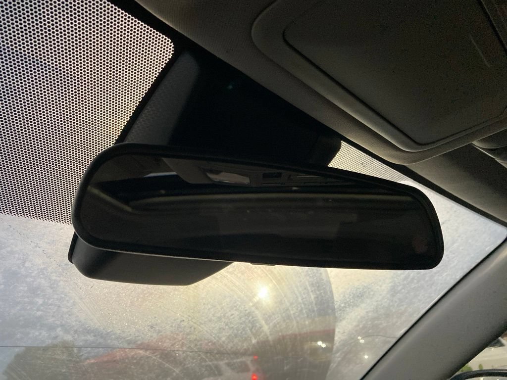Used 2021 Toyota RAV4 XLE Premium FWD image 27