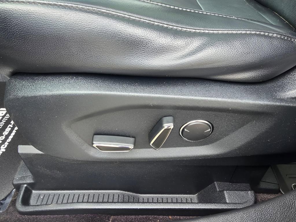 Used 2016 Ford Edge Titanium w/ Equipment Group 301A image 27