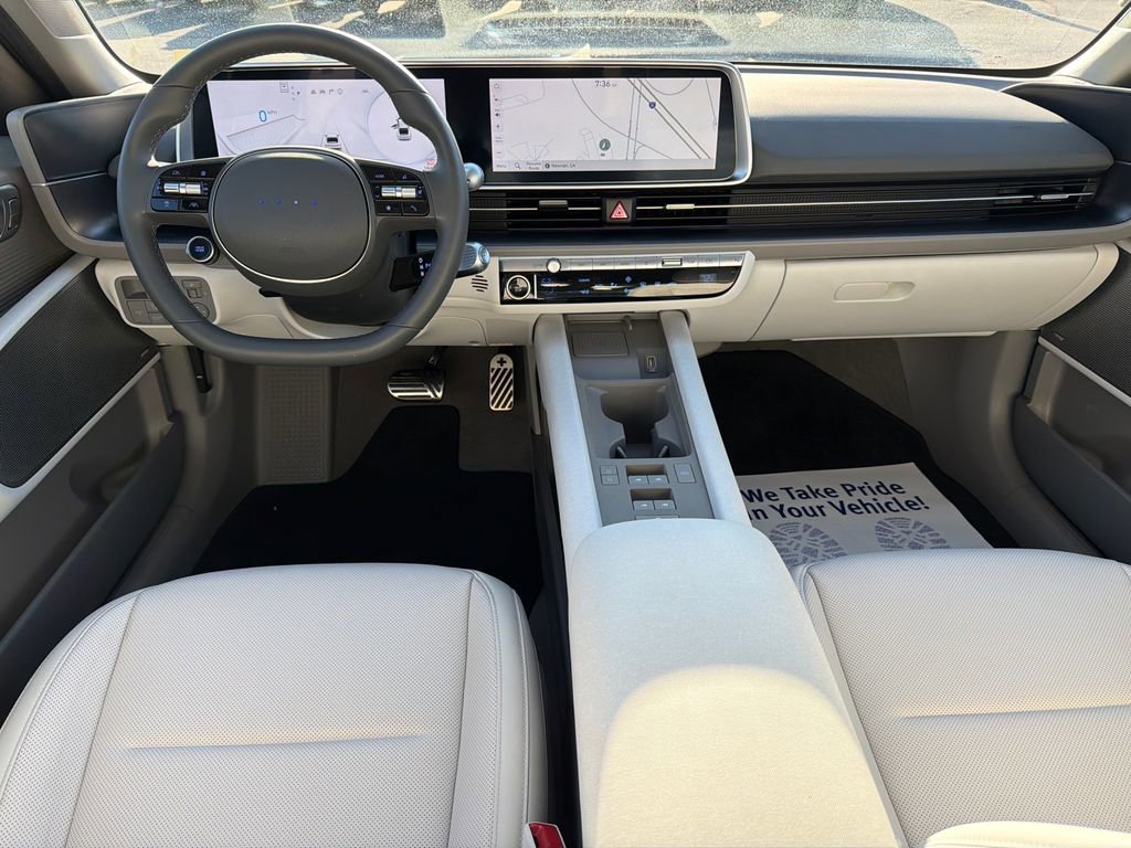 Used 2025 Hyundai Ioniq 6 Limited image 23