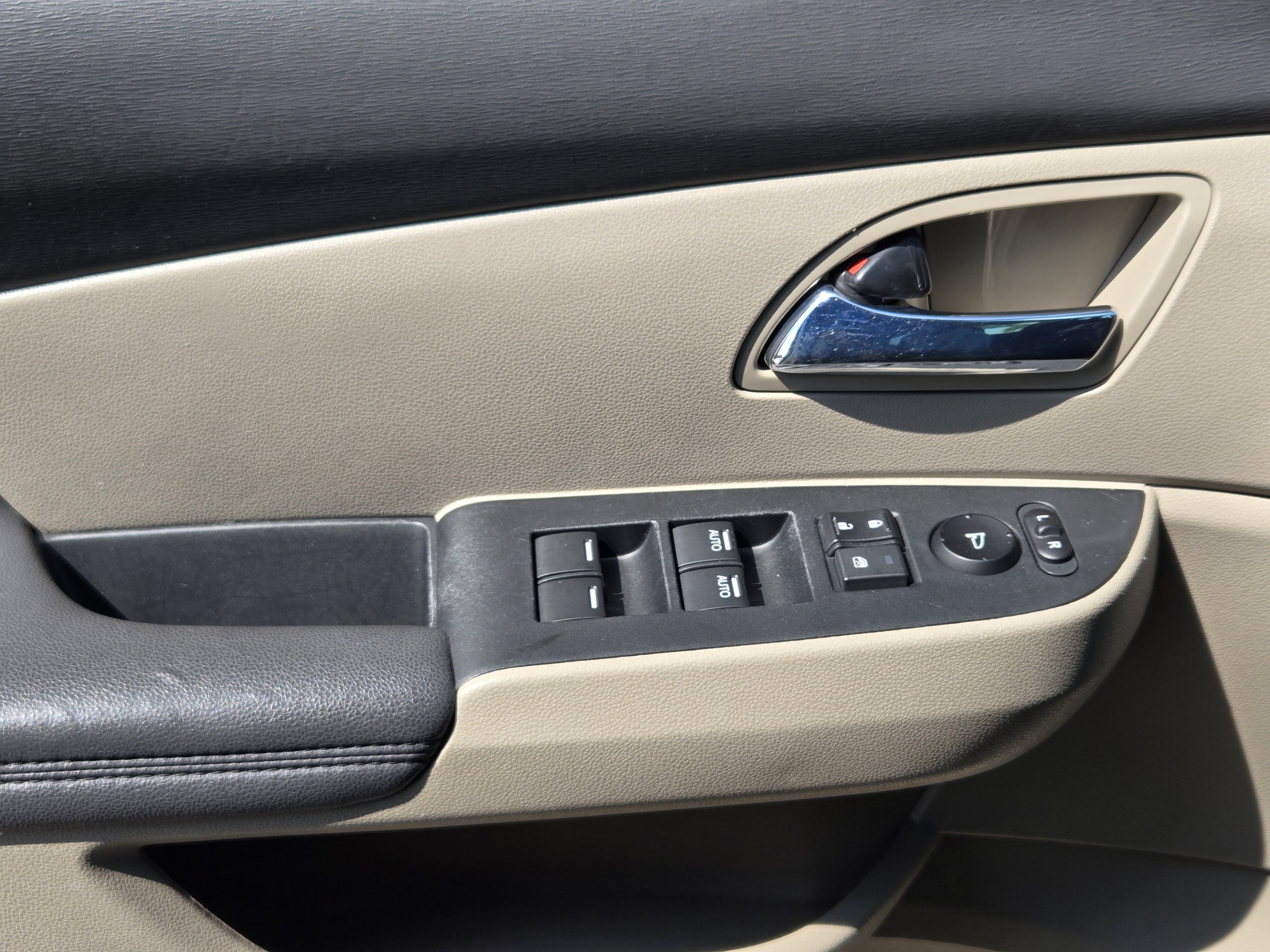 Used 2017 Honda Odyssey EX-L image 19