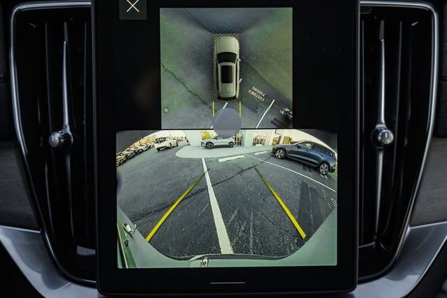 New 2026 Volvo XC90 B6 Plus w/ Protection Package Premier image 42