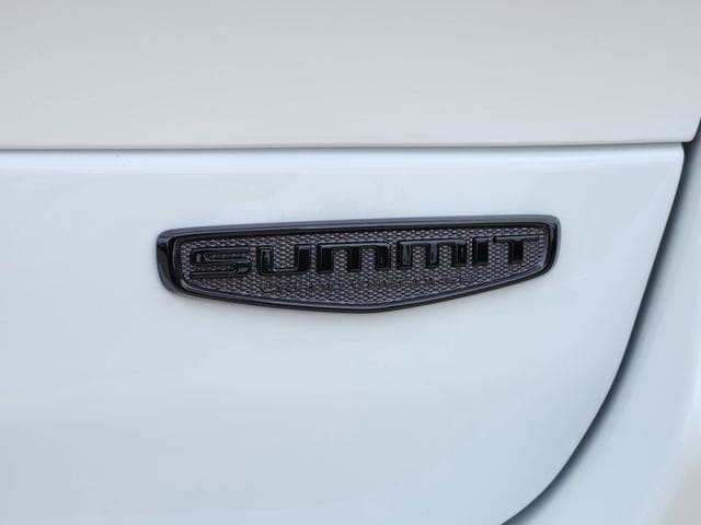 New 2026 Jeep Grand Cherokee L Summit w/ Obsidian Package AWD/4WD image 8
