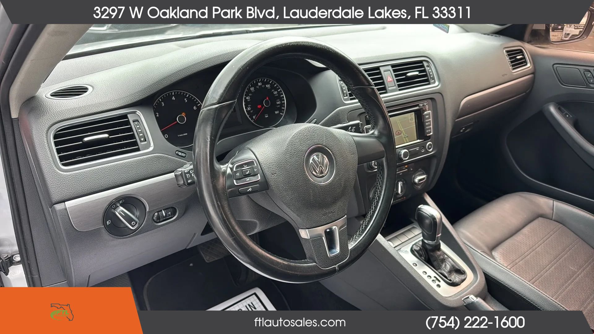 Used 2014 Volkswagen Jetta SEL FWD image 34