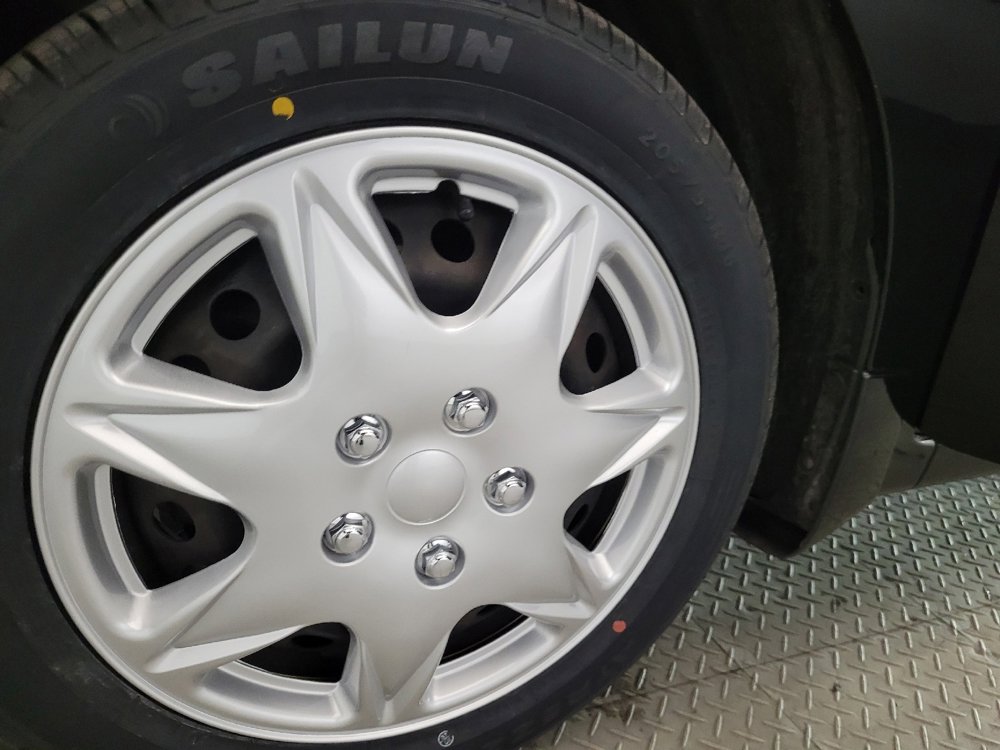 Used 2017 Nissan Sentra S image 31