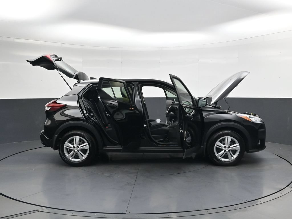 Certified 2025 Nissan Kicks Play S FWD image 49