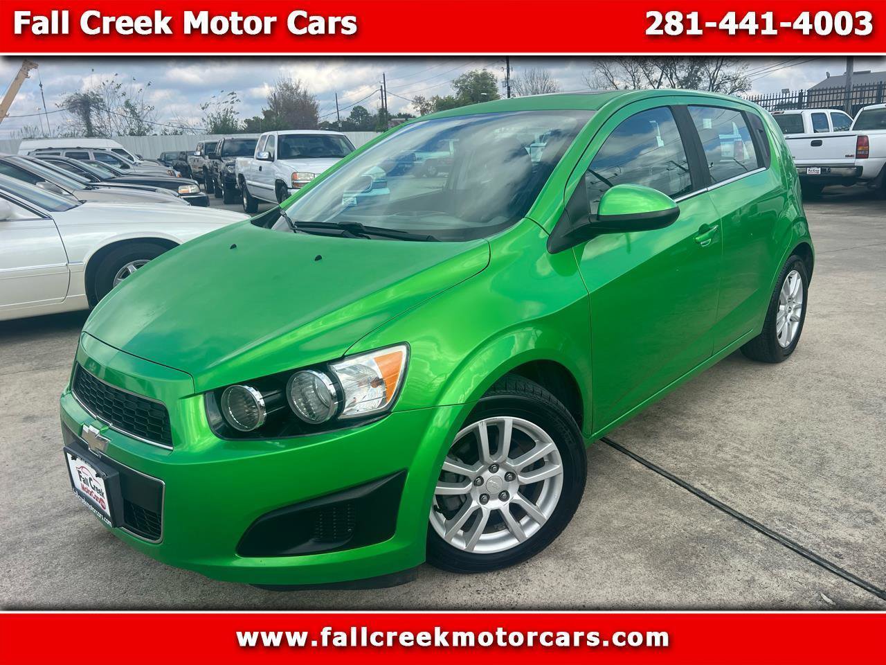 Used 2016 Chevrolet Sonic LT w/ Fun and Sun Package FWD image 1