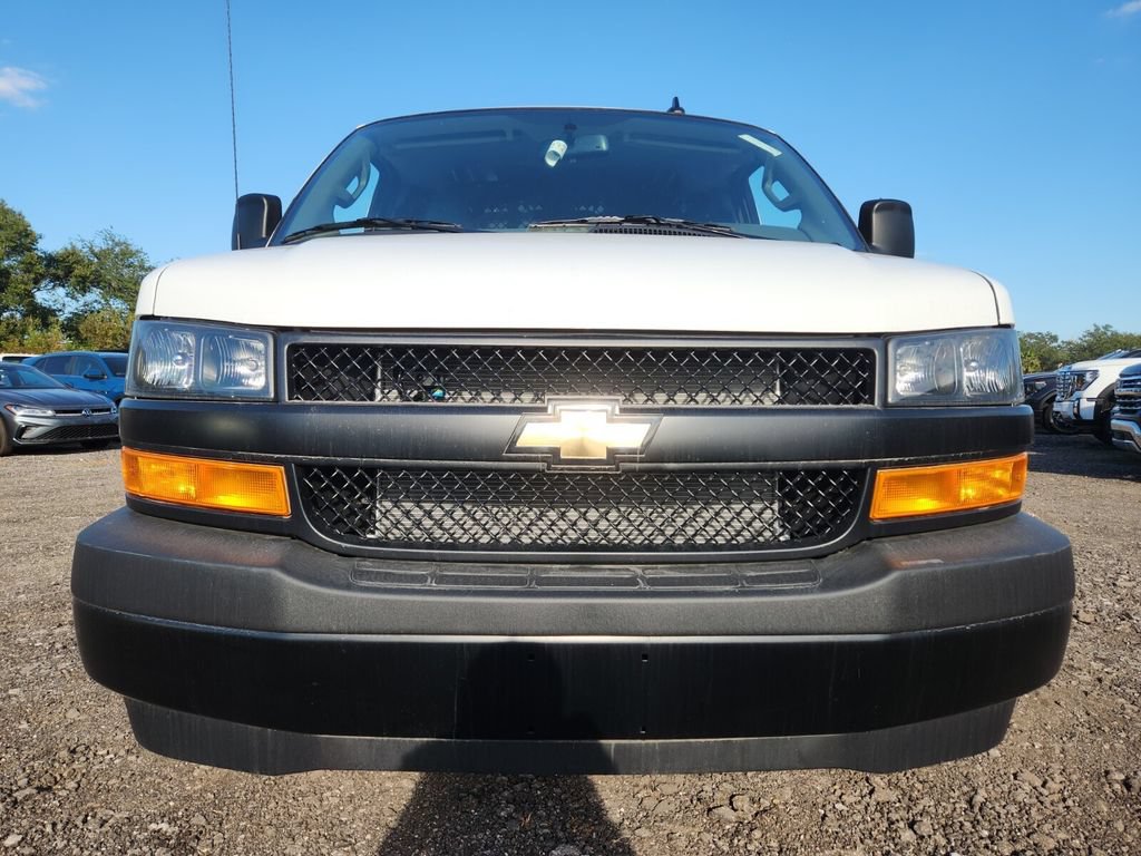 New 2025 Chevrolet Express 2500 w/ Communications Package RWD image 4