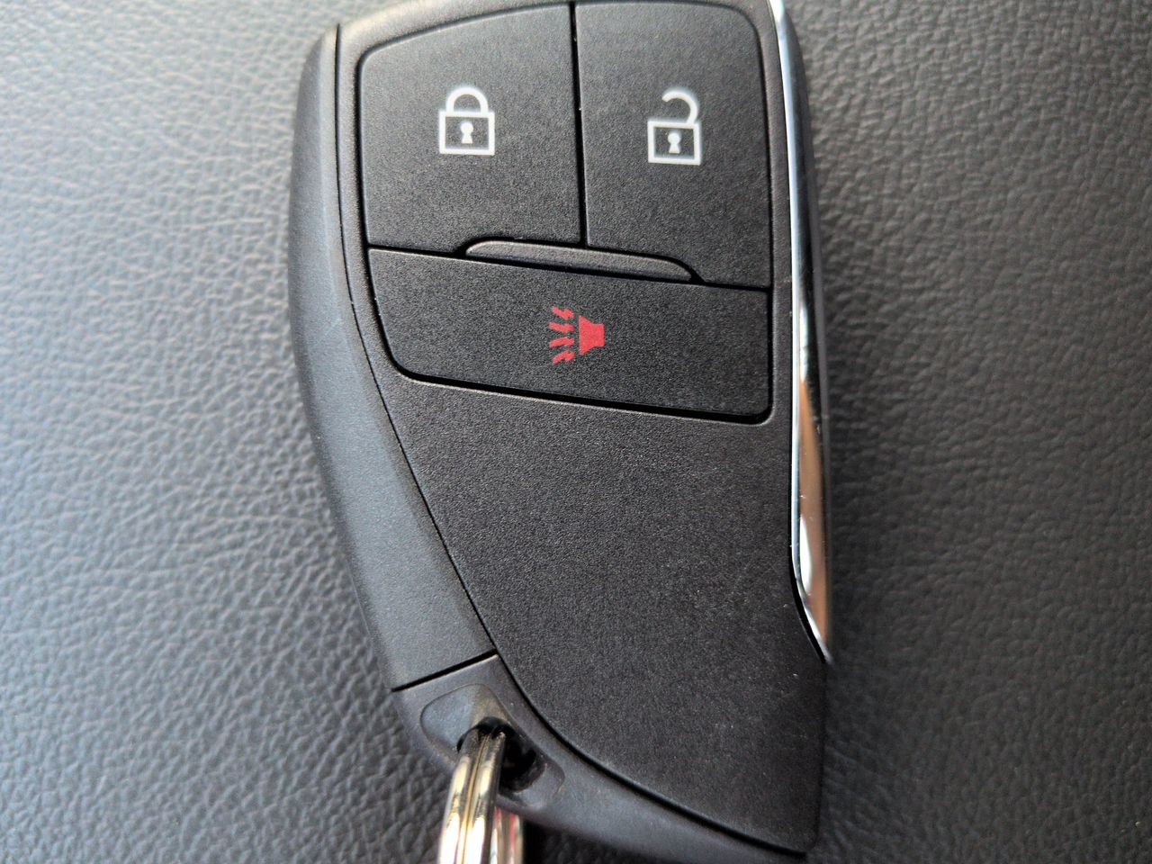 Used 2025 GMC Canyon Elevation w/ Technology Package RWD image 29