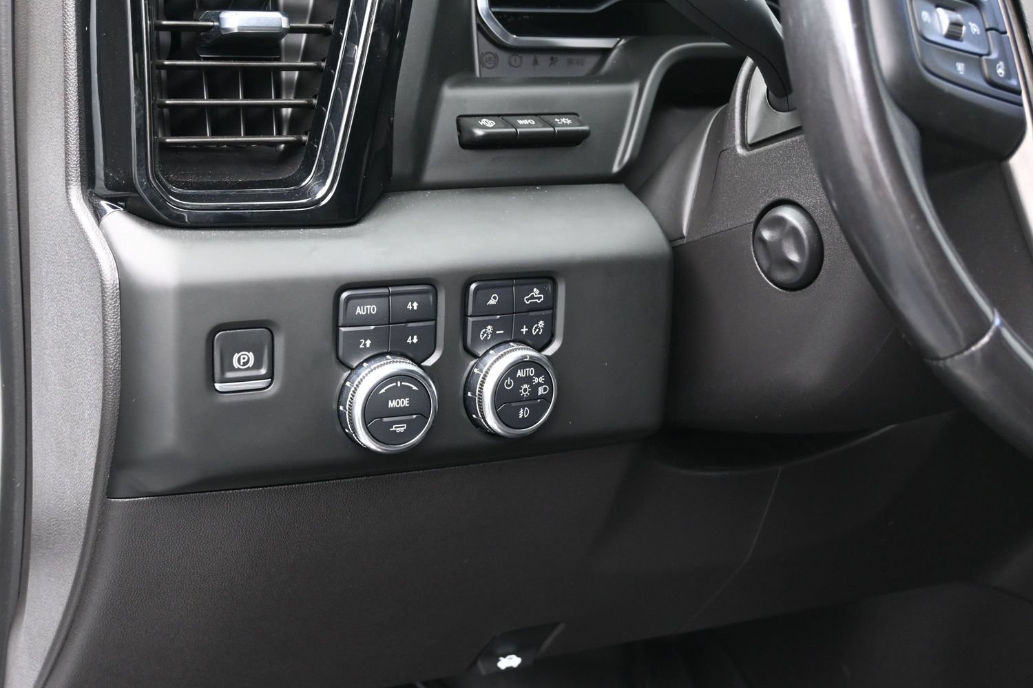 Used 2024 GMC Sierra 1500 AT4X AWD/4WD image 23