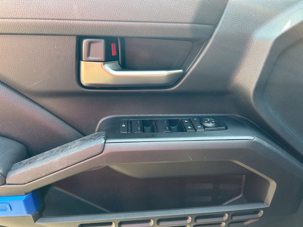 Used 2024 Toyota Tacoma TRD Off-Road image 17