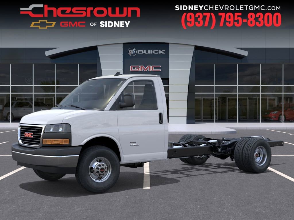New 2025 GMC Savana 4500 w/ Power Convenience Package RWD image 2