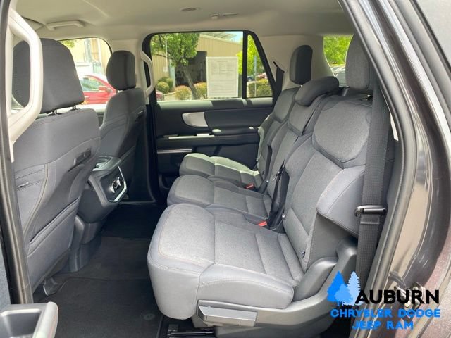 Used 2025 Ford Expedition Max Active AWD/4WD image 30