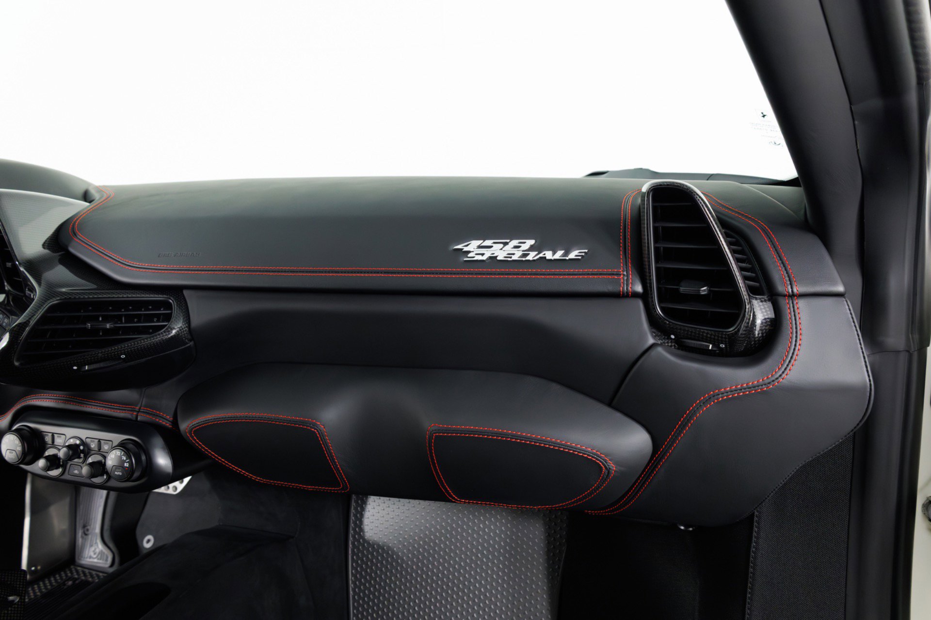 Used 2014 Ferrari 458 Speciale Coupe image 39