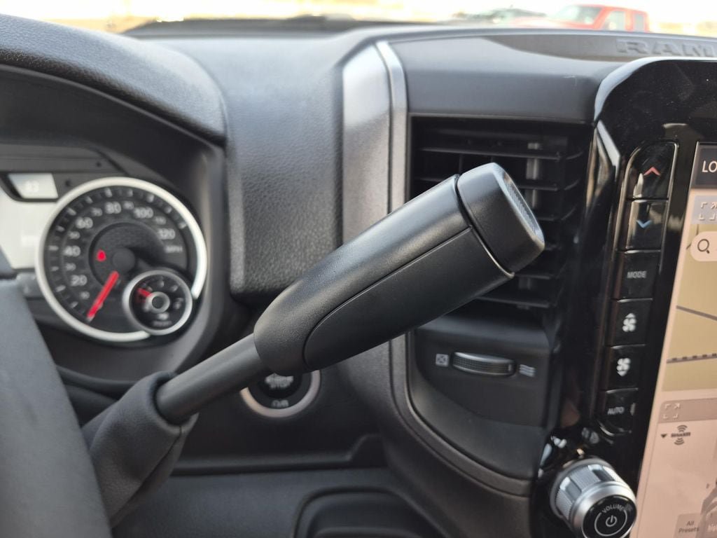 New 2026 RAM 3500 Tradesman AWD/4WD image 15