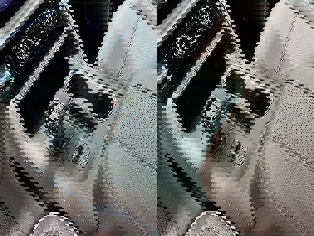 New 2026 GMC Sierra 1500 Denali w/ Denali Reserve Package image 17