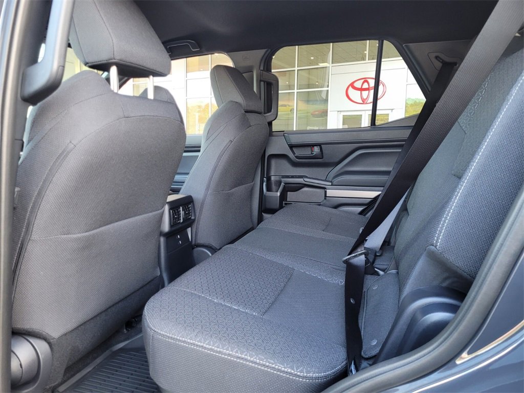 New 2025 Toyota 4Runner SR5 image 7